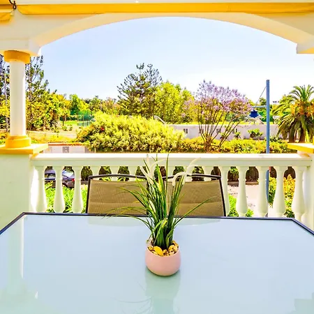 Apartamento Cubo's Dama De Noche Pool & Tennis *